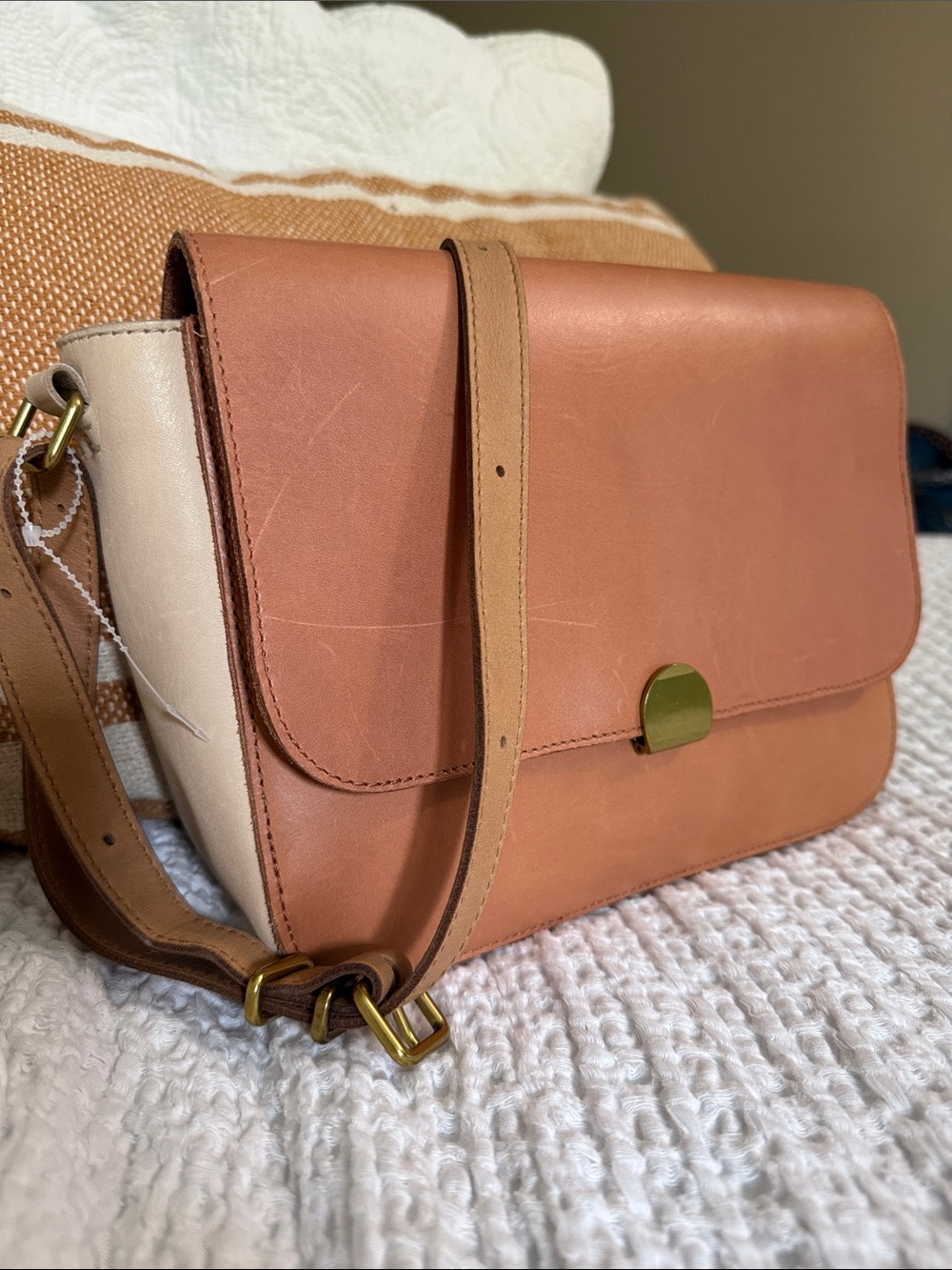Madewell Peach and Cream Leather Crossbody with Gold-Tone Clasp - Picture 3 of 15